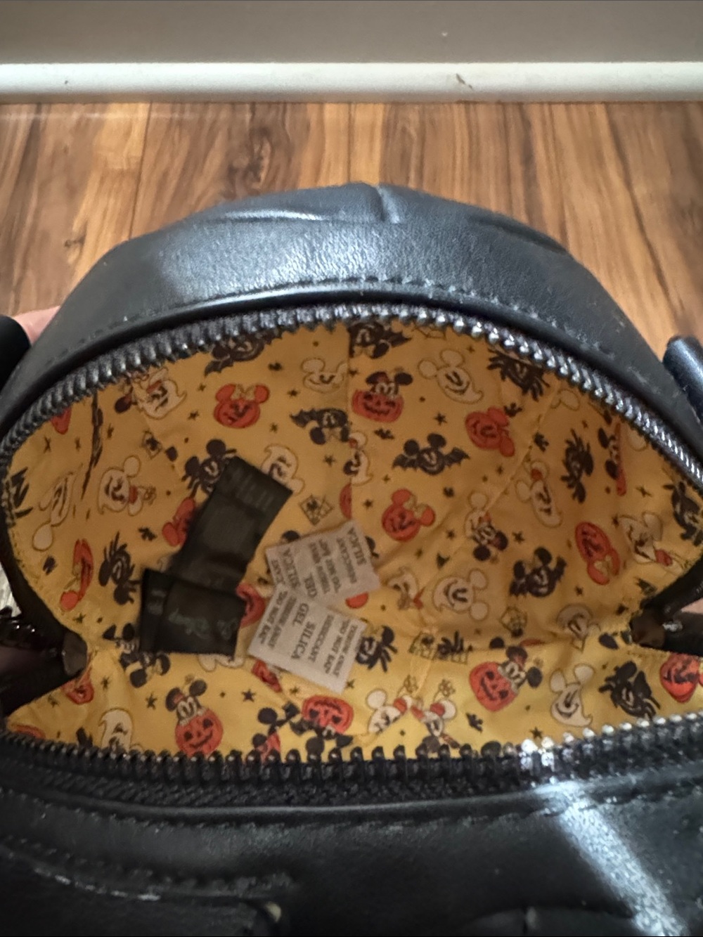 NWT Stich Shoppe by Loungefly Glow in the Dark Mickey Spider Crossbody with pin - Picture 13 of 16